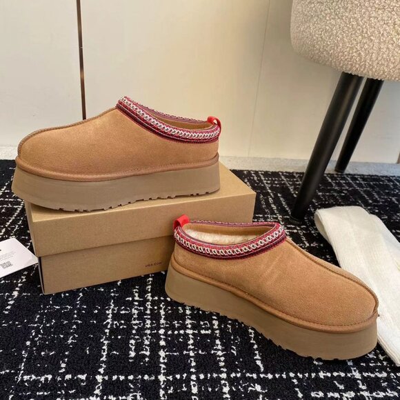 Ugg Tazz Tasman Platform Slippers - Picture 2 of 9